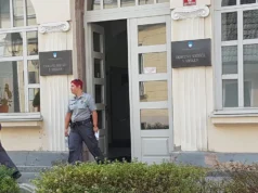 Filmski pobeg v Krškem: pripornik skočil skozi okno in stekel v Savo!