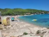 Posel stoletja na Hrvaških plažah: v trgovini jo kupijo za nekaj centov, prodajajo pa za mastne denarce