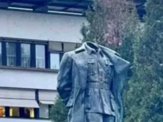 Janšev sosed zaradi odrezane Titove glave prejel obtožnico