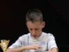 Edvard v studiu osupnil voditeljico: v trenutku je izračunal, na kateri dan se je rodila (VIDEO)