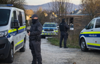 Ne približujte se območju: Ob 18. uri naj bi znova odjeknili streli: Uršna sela obkoljena, osumljenec še na begu