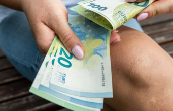 Socialna pomoč 2026: ste vedeli, da lahko dobite tudi več kot 1.000 evrov?