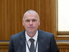 Vlada s Skokom v boj proti korupciji in organiziranemu kriminalu, Zupančič: državo staneta 3,5 milijarde letno
