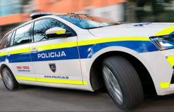 Na pomoč klicali iz Biške vasi, ne boste verjeli, kaj sta med sabo naredila že tako sprta soseda