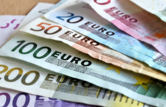 Upokojenci, kdaj bodo izplačane pokojnine v letu 2026? Preverite vse datume