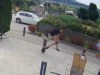 Varnostne kamere ujele grd padec župnika Goloba, vozil brez čelade, lahko bi se končalo hudo (VIDEO)