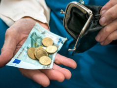 Letni dodatek za upokojence: zakaj nekateri prejmejo manj?