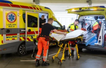 Klinični center v Ljubljani svetuje omejitev fizične aktivnosti, zaradi vročine veliko poškodovanih
