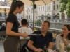 »V Sloveniji tega ne bom dovolila!« – Ljubljančanka zapustila lokal, ker je natakarica govorila srbsko