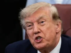 Potem ko je zamenjal vrh vojske, Trump z bizarnim sporočilom išče »ustvarjalne in nekonvencionalne« vojaške ideje