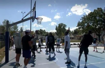 Dončić Lakersom pokazal še svoj domači teren, s to potezo navdušil množico (FOTO in VIDEO)