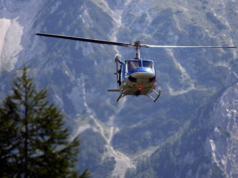 Gorska nesreča na območju severne stene Triglava, 47-letnico odpeljal helikopter