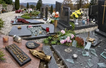 ŠENTJERNEJ V ŠOKU: Oskrunili več kot sto grobov – policisti nato odkrili nekaj, kar je preiskavo obrnilo v novo smer