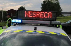 GROZLJIVA NESREČA V MATENJI VASI: Med vožnjo ji je nenadoma postalo slabo, nato je sledil silovit trk