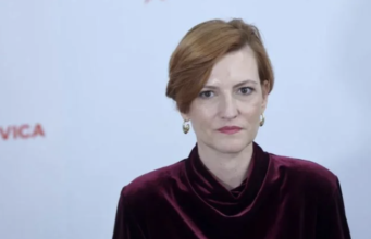 Asta Vrečko o potezi vlade: Cilj koalicije je zmeda tik pred volitvami (VIDEO)
