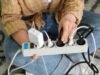 Električar opozarja: teh naprav nikoli ne priklapljajte na podaljšek