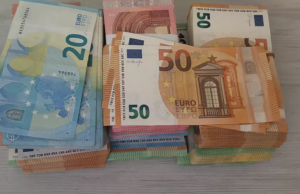 Znani Slovenec zgrožen, ker so mu zavrnili dodatno socialno pomoč – Dobil nujni dodatek in udaril: ”Kaj naj s tem drobižem?”