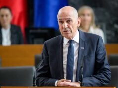 Janša napovedal prestrukturiranje javnega sektorja – poglejte, koliko zaposlenih omenja