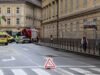 Reševalec po nesreči v Ljubljani besen: vedenje nekaterih ljudi ga je razjezilo
