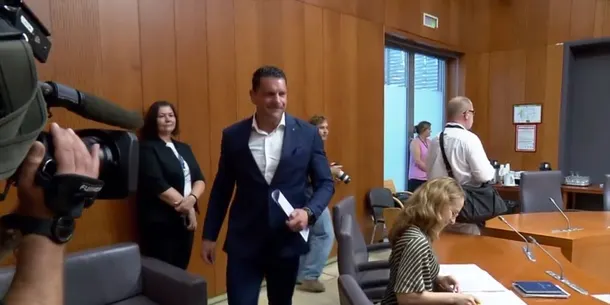 NOVA AFERA V VRHU SLOVENSKE POLITIKE! V JAVNOST PRIŠEL POSNETEK STEVANOVIĆA – POGLEJTE, KAJ JE POVEDAL O SVOJI FUNKCIJI! (VIDEO)