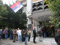 NAJNOVIJE VESTI IZ SRBIJE! Ko trenutno vodi na izborima? Stigle prve brojke, a večeras se očekuje veliki rasplet!