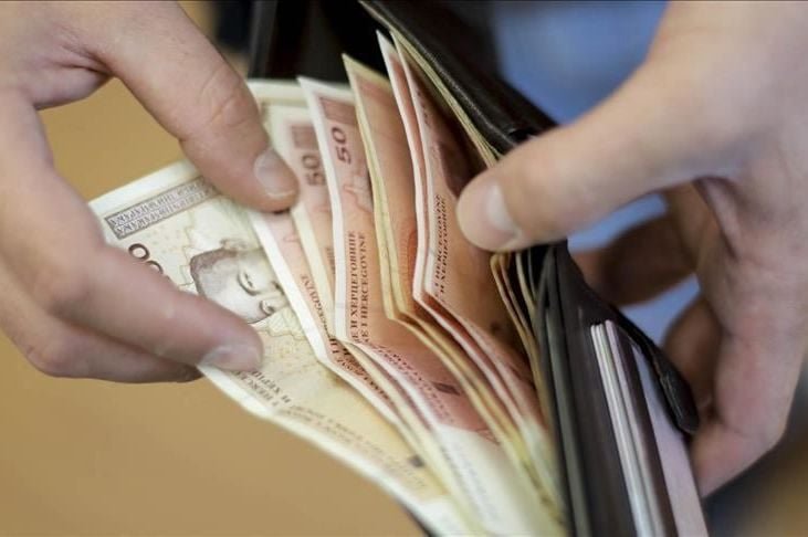 Oktobarske penzije u FBiH stižu 5. novembra: poznati iznosi najniže i najviše