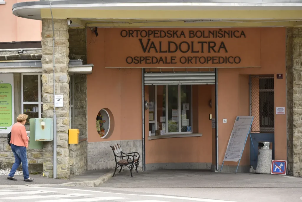 VELIKA KORUPCIJSKA AFERA PRETRESA SLOVENIJO! KRIMINALISTI PRIDRŽALI ŠEST SLOVENCEV – V PREISKAVI SE OMENJAJO TUDI ZNANA IMENA! Poglejte, kdo se je znašel pod drobnogledom!
