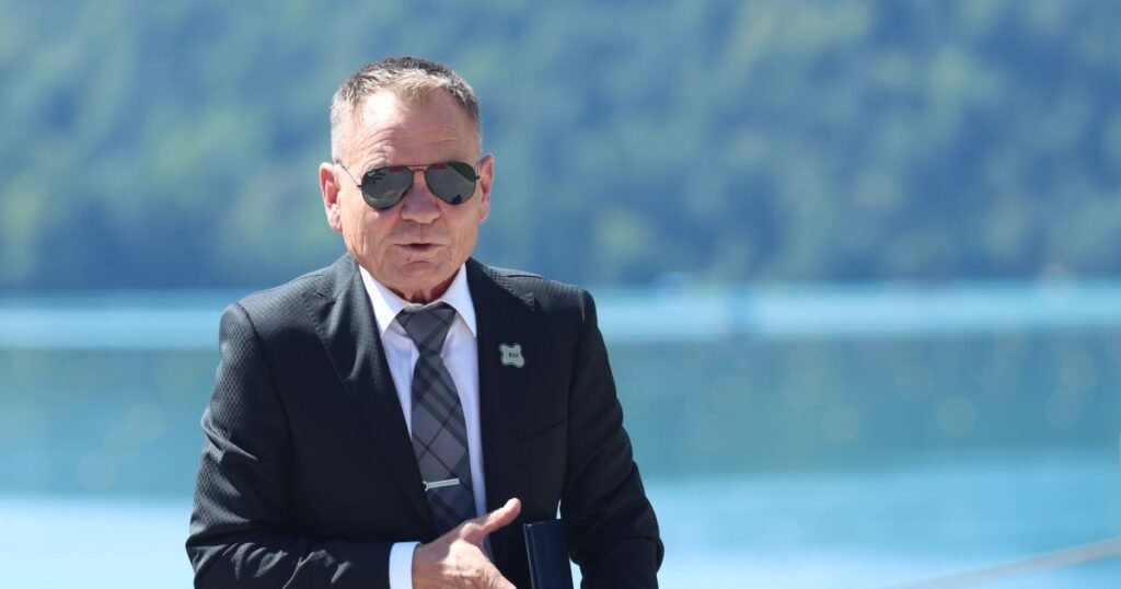 VELIKO RAZKRITJE O POSLIH V KOPRU! ŽUPAN BRŽAN, FRANCI MATOZ IN PROJEKT, VREDEN MILIJONE – POGLEJTE, KAJ RAZKRIVA POGODBA IN ZAKAJ SO SE POJAVILI OČITKI!