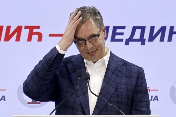 PROCURILE ŠOKANTNE INFORMACIJE: Vučić, Brnabić i Nikolić optuženi za ...