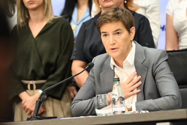 PROCURILE ŠOKANTNE INFORMACIJE: Vučić, Brnabić i Nikolić optuženi za ...
