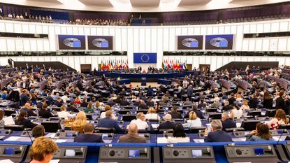 ZGODOVINSKI PREOBRAT V SLOVENSKI ZUNANJI POLITIKI! SLOVENIJA PRVIČ GLASOVALA DRUGAČE KOT DOSLEJ – POGLEJTE, KATERI ODLOČITVI JE REKLA NE!