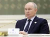 KAOS NAD MOSKVO: Droni zaprli vsa letališča ravno, ko se je Putin vračal domov – Njegovo letalo naj bi moralo…