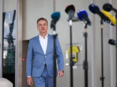 GOLOB SE JE NENADOMA OGLASIL! Njegovo sporočilo Slovencem dvignilo ogromno prahu – poglejte, kaj je povedal! (VIDEO)