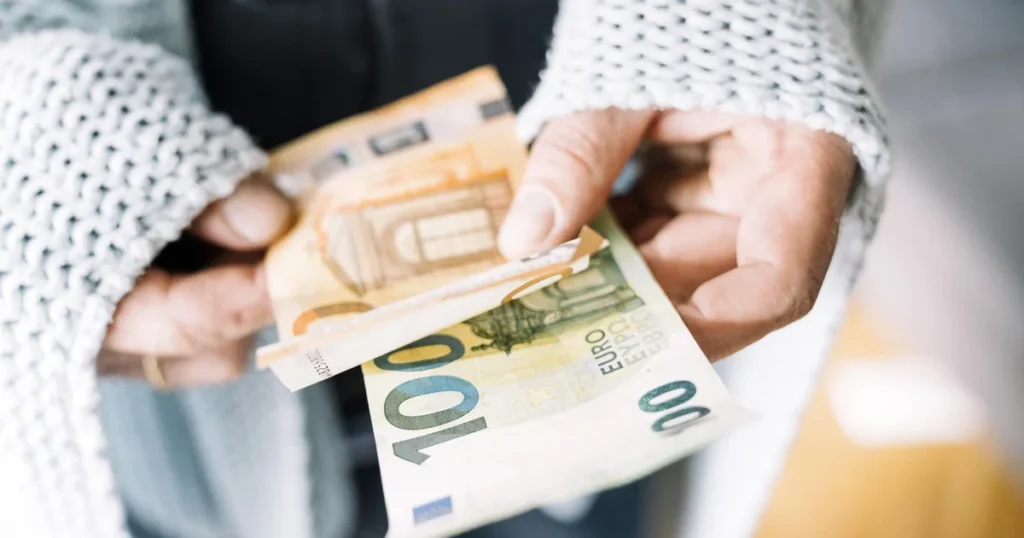 VELIK PREOBRAT PRI REFERENDUMU O SOCIALNI POMOČI?! Poglejte, kaj se je zgodilo z rezultati – takšnega razpleta mnogi niso pričakovali!