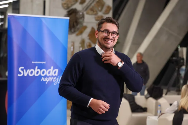 PO REFERENDUMIH NOV POLITIČNI ZAPLET! Janša že napoveduje odločilni december – kaj se pripravlja v slovenski politiki?!