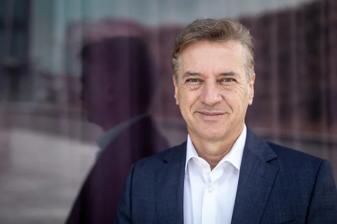 NOVE TEŽAVE ZA ROBERTA GOLOBA! ČAKA GA SODIŠČE – ZGODILO SE JE NEKAJ, KAR BI LAHKO MOČNO ODMEVALO V SLOVENSKI POLITIKI! Poglejte, kaj je prišlo na dan!