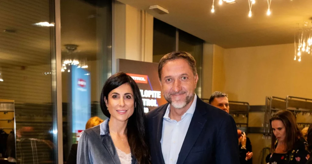 KLEMEN BOŠTJANČIČ ZNOVA UJET V DRUŽBI SKRIVNOSTNE ŽENSKE! Poglejte, s kom so ga tokrat ujeli fotografi! (FOTO)