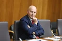 BURNO DOGAJANJE NA SLOVENSKI TELEVIZIJI! Minister udaril po mizi, sledil je oster besedni spopad – zaradi tega, kar je izrekel pred kamerami, je završalo po Sloveniji!