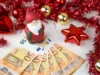 VELIK PREOBRAT GLEDE BOŽIČNIC V SLOVENIJI! USTAVNO SODIŠČE SPREJELO POMEMBNO ODLOČITEV – Poglejte, kaj to pomeni za vaš denar in prihodnja izplačila!