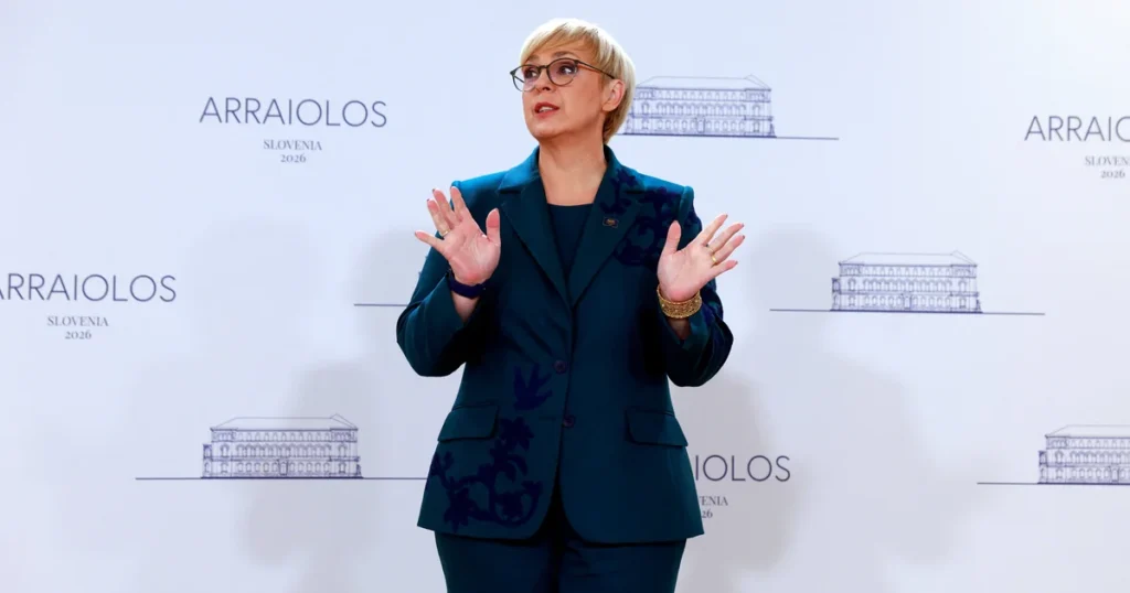 BURNO NA DRŽAVNI PROSLAVI! Janšo izžvižgali, nato se je oglasila Pirc Musarjeva – poglejte, kaj je sporočila!