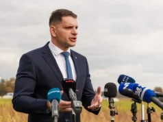POLITIČNI PRETRES V SLOVENIJI! STEVANOVIĆ KLJUB OPOZORILOM SPREJEL IRANSKO VELEPOSLANICO – S PRESENETLJIVO IZJAVO NAMIGNIL CELO NA MINISTRSTVO! POGLEJTE, KAJ JE RAZKRIL!