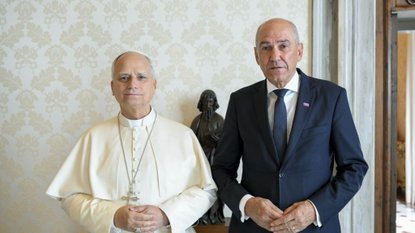 VELIKA NOVICA ZA SLOVENIJO IZ VATIKANA! PIRC MUSARJEVA SE JE SREČALA S PAPEŽEM, TA PA JI JE DAL POMEMBNO OBLJUBO – POGLEJTE, KAJ JE RAZKRILA PO SREČANJU!