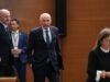 NOVI PODATKI O JANŠI IN GOLOBU ODMEVAJO PO SLOVENIJI! KDO IMA VEČ PODPORE?! Najnovejša anketa razkriva razmerje političnih sil – POGLEJTE REZULTATE!