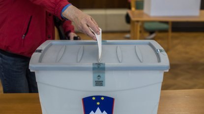 URŠKA KLAKOČAR ZUPANČIČ Z NOVO POBUDO! SE OBETAJO VELIKE SPREMEMBE ZA SLOVENSKE ŽUPANE?! Poglejte, kaj predlaga!