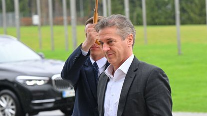 NOVO RAZKRITJE V AFERI STEVANOVIĆ! NA DAN PRIŠLA PRETEKLOST SKRIVNOSTNEGA DONATORJA IZ BIH – POVEZAVE SEGajo V SAM VRH POLITIKE! POGLEJTE, KAJ JE RAZKRIL PREISKOVALNI NOVINAR!
