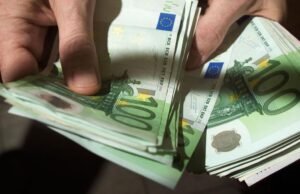 ŠOK ZA VSE, KI RAZMIŠLJATE O KREDITU: Banka Slovenije zaostruje pravila – Namesto 20 let bi ga odplačevali skoraj…
