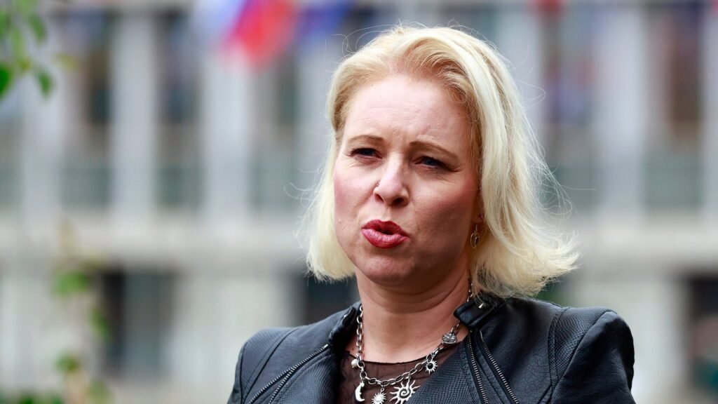 URŠKA KLAKOČAR ZUPANČIČ Z NOVO POBUDO! SE OBETAJO VELIKE SPREMEMBE ZA SLOVENSKE ŽUPANE?! Poglejte, kaj predlaga!