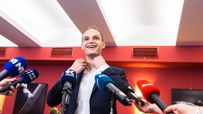 LOGAR OSTRO ZAVRNIL OČITKE! PO OBJAVI O OBISKU TUJEGA MINISTRA JE PREKINIL MOLK – Poglejte, kaj je odgovoril!