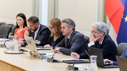 LUKA MESEC POD DROBNOGLEDOM! RAZKRITI PODATKI O NJEGOVEM STANOVANJSKEM KREDITU – POGLEJTE, KAKŠNO OBRESTNO MERO JE DOBIL!