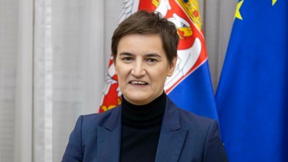 POLITIČNA DRAMA V BEOGRADU! BRNABIĆEVA OPOZARJA NA ARETACIJO VUČIĆA, ODSTOPILA PA JE TUDI DIREKTORICA RTS – POGLEJTE, KAJ SE DOGAJA PO VOLITVAH!